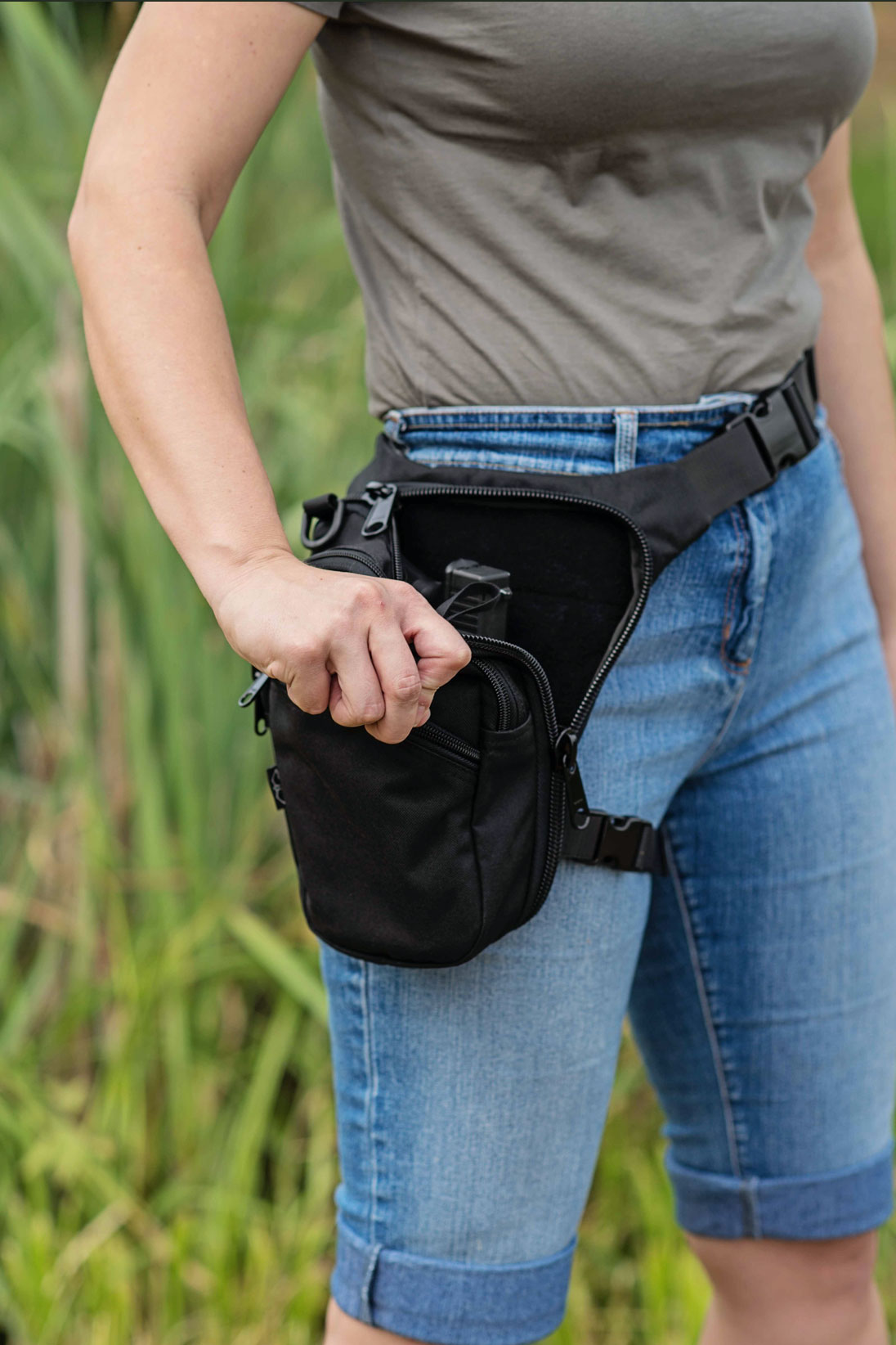 Conceal and carry outlet bags