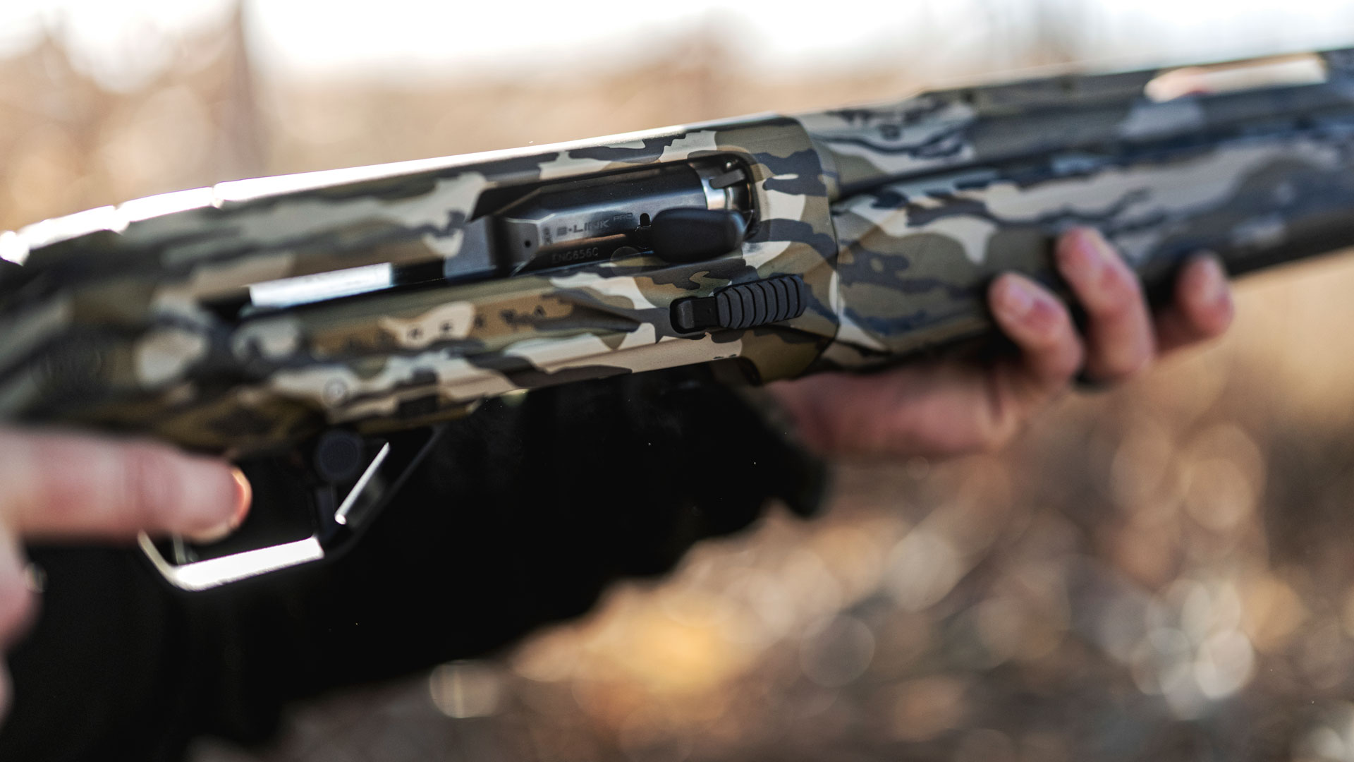 BERETTA AX800 SUPREMA PRODUCT ACTION MCW8842